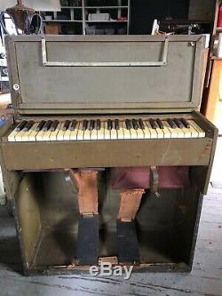 Antique Estey Wwi Wwii Portable Field Folding Pump Organ Rare