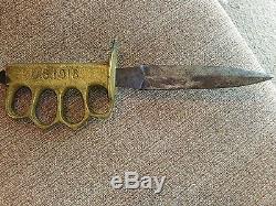 Antique authentic U. S. 1918 WWI Trench Knife au lion