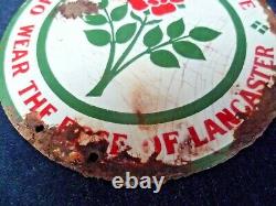 Enamel plaque grave ww1 lancashire division found at Givenchy death plaque relic