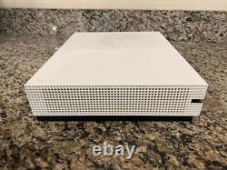 Microsoft Xbox One S 500GB White with Wired Controller World War Z VWG 324202