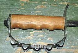 OLD WW1 era trench fighting knife NO RESERVE