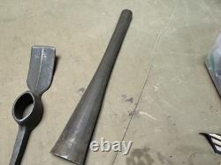 ORIGINAL WWI WWII US ARMY M1910 PICK AXE MATTOCK & CARRIER- US stamped