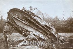 OUTSTANDING! WW1 FRENCH ARMY TANK CORP CREW with IDd RENAULT FT TANK 1917 PHOTO
