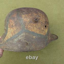 Orig WWI GERMAN 1917 Vivid Camo Painted Combat Trench Helmet