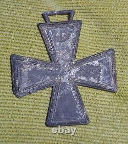 Original German WWI lot 2 Iron Crosses buckle & other
