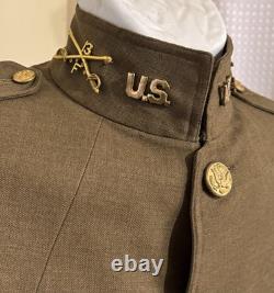 Post WWI U. S. M1924 Spec 8-31 Winter Service Coat. F Trp 13th Cavalry Regiment