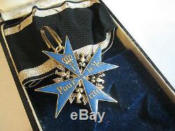 Pour le Merite imperial WWI medal knight cross highest medal in old Godet case