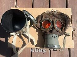 Reproduction Correct WWI German Gummimask And Can