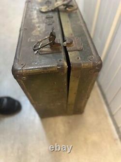 Steamer trunk World War I soldier Cabin Trunk