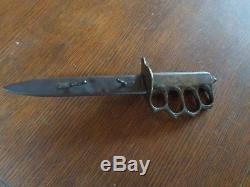 U. S. WW1 Au Lion fighting knife dagger w metal scabbard NICE