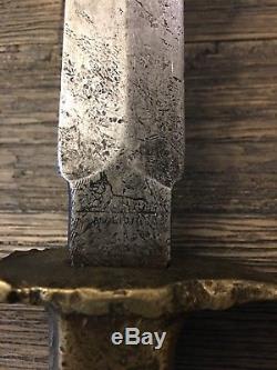 U. S. WWI 1918 Trench Knife Au Lion Blade