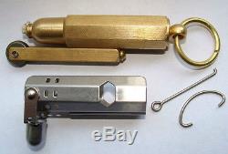 Vintage brass / copper Trench WWI WWII lighter with one wick and 5pcs flints
