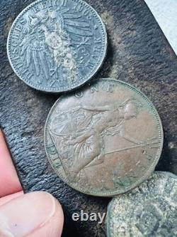 WWI HATE BELT battlefield Relic 25+ Pieces Buttons Silver Coins With Holster