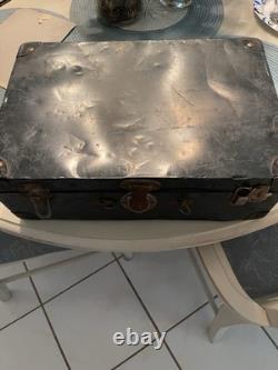 World War 1 Through The Stereoscope in Original Box that locks. RARE 64 cards