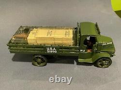 World War I US Army Mack AC Truck with6 Figs, First Gear Diecast Truck/Fusilier Min