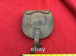 Ww1 1916 Dated British Cavalry Leather Horse Shoe Pouch. Crows Foot Marked